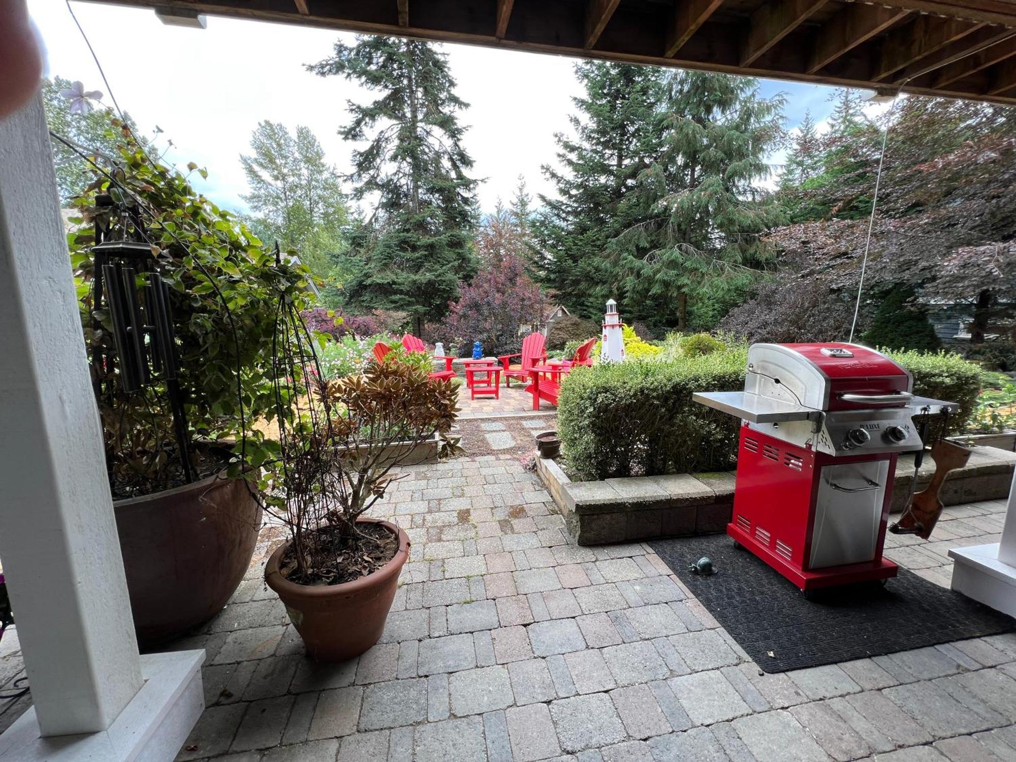 Little Bear Garden View Suites-hummingbird * Royston